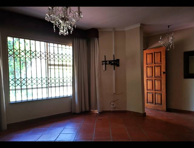 3 BEDROOM TOWNHOUSE TO LET IN WATERKLOOF GLEN